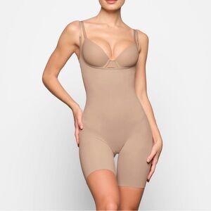SKIMS Seamless Buttlifting Open Bust Bodysuit